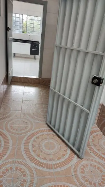 Foto 6 de Casa com 1 quarto para alugar, 120m2 em Vila Eldízia, Santo Andre - SP