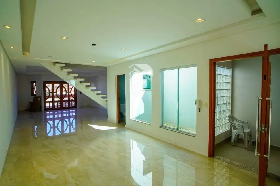 Foto 4 de Sobrado com 3 quartos à venda, 280m2 em Santa Maria, Santo Andre - SP