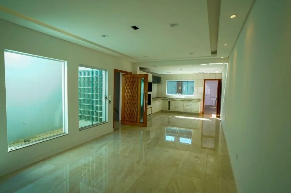 Foto 1 de Sobrado com 3 quartos à venda, 280m2 em Santa Maria, Santo Andre - SP