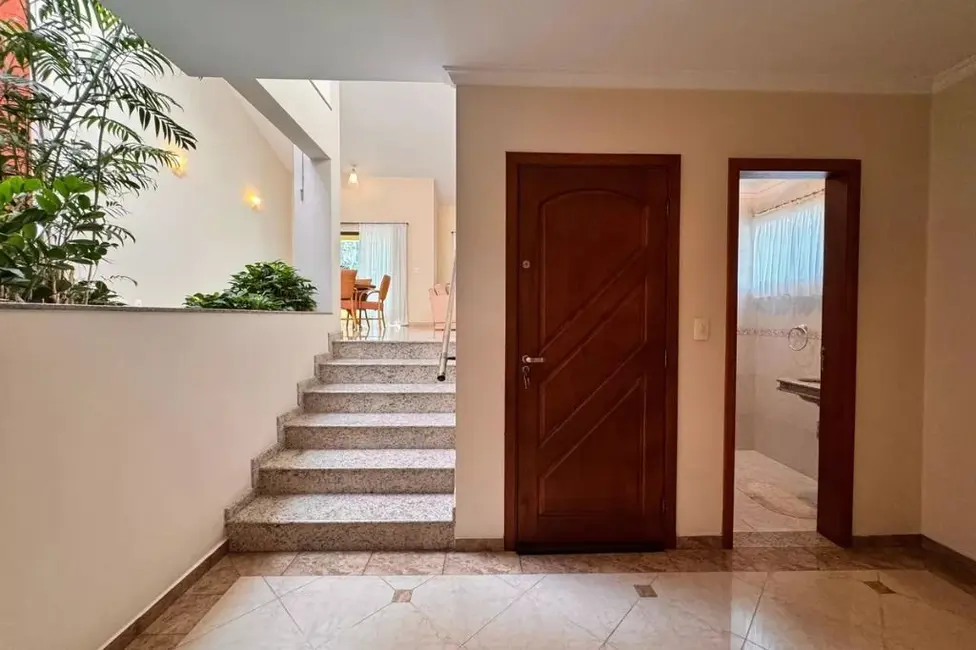 Foto 3 de Sobrado com 3 quartos à venda, 244m2 em Campestre, Santo Andre - SP