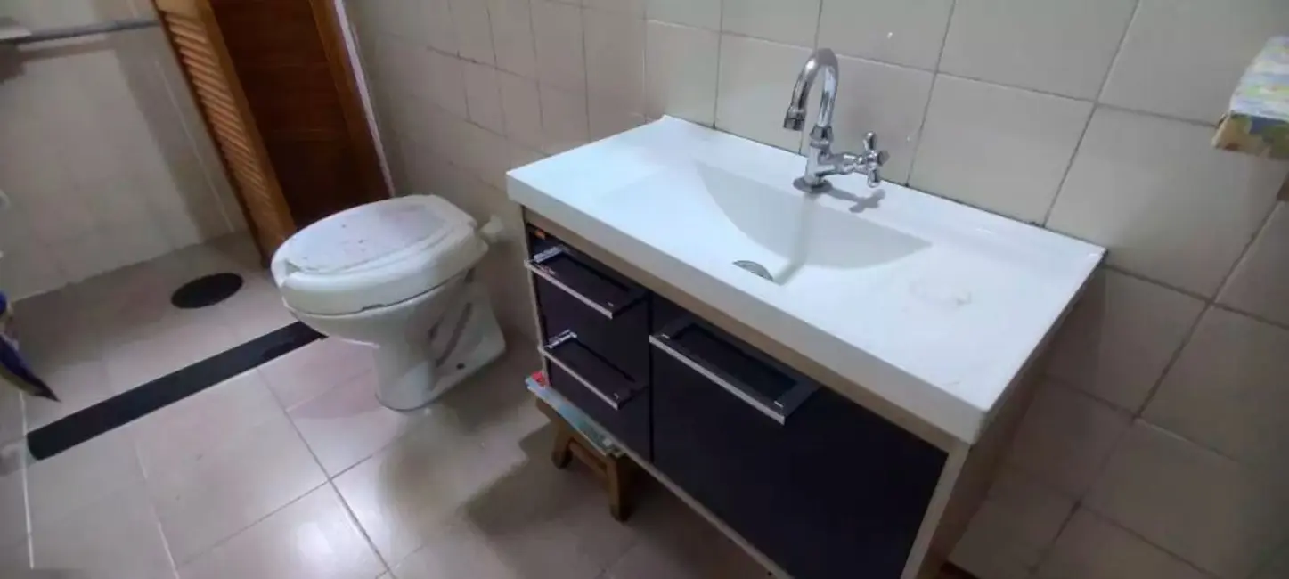 Foto 9 de Sobrado com 3 quartos para alugar, 154m2 em Vila Bastos, Santo Andre - SP