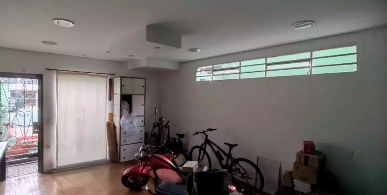 Foto 2 de Sobrado com 3 quartos para alugar, 154m2 em Vila Bastos, Santo Andre - SP