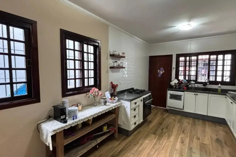 Foto 5 de Sobrado com 3 quartos à venda, 231m2 em Vila Pires, Santo Andre - SP