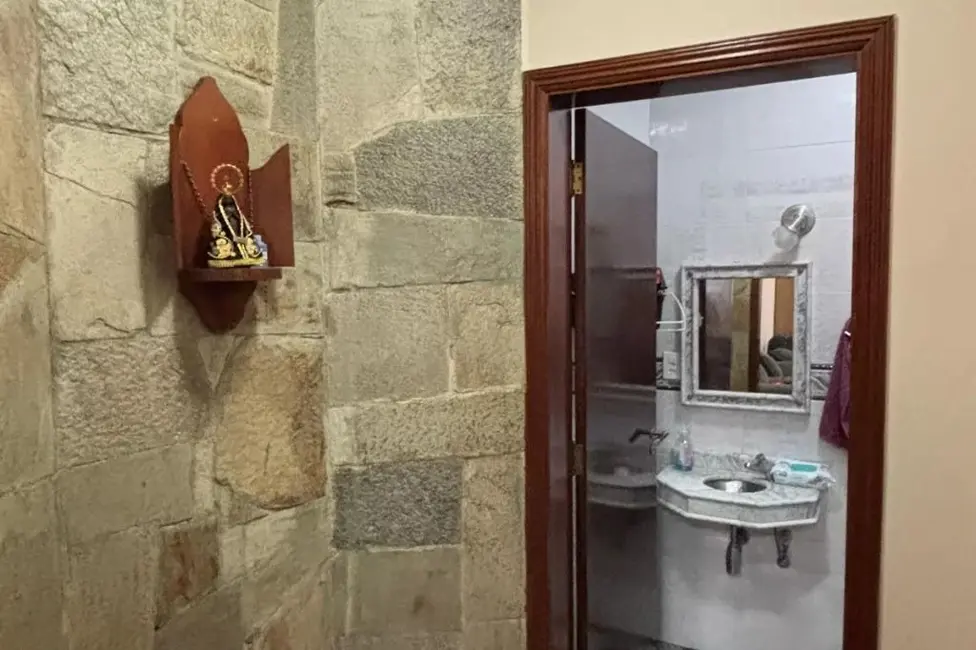 Foto 3 de Sobrado com 3 quartos à venda, 231m2 em Vila Pires, Santo Andre - SP