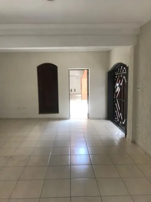 Sobrado com 3 quartos para alugar, 225m2 em Vila Camilópolis, Santo Andre - SP - imagem 2 Foto 2 de Sobrado com 3 quartos para alugar, 225m2 em Vila Camilópolis, Santo Andre - SP