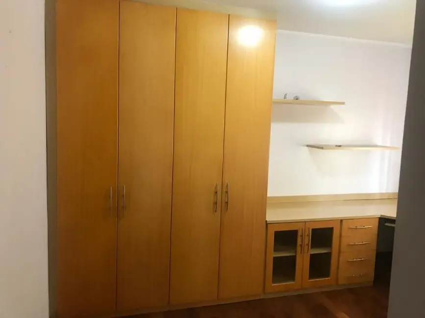 Sobrado com 3 quartos para alugar, 225m2 em Vila Camilópolis, Santo Andre - SP - imagem 7 Foto 7 de Sobrado com 3 quartos para alugar, 225m2 em Vila Camilópolis, Santo Andre - SP