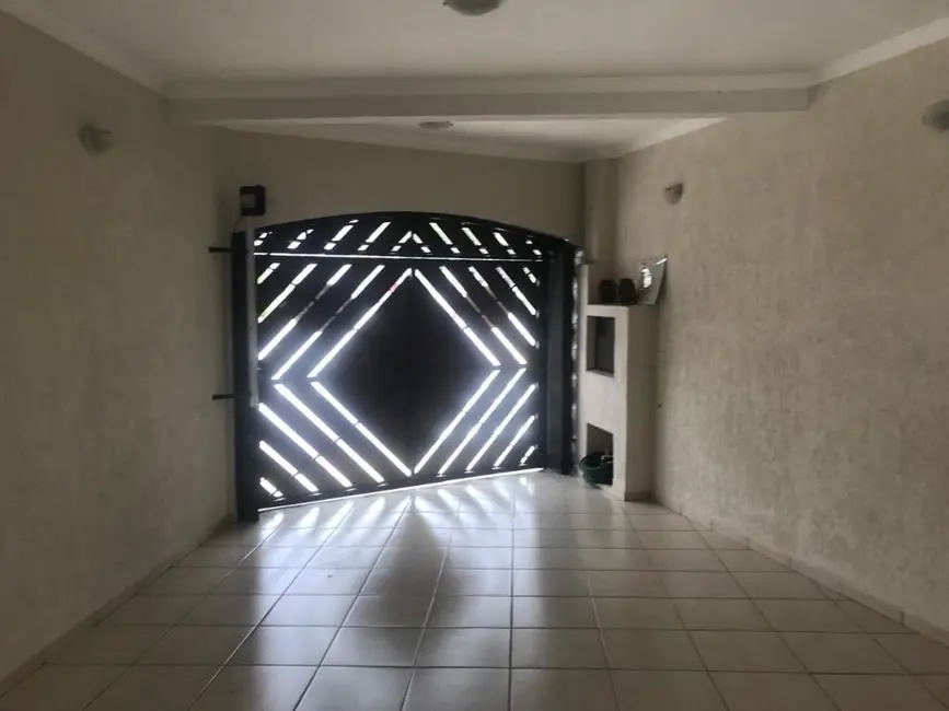 Sobrado com 3 quartos para alugar, 225m2 em Vila Camilópolis, Santo Andre - SP - imagem 8 Foto 8 de Sobrado com 3 quartos para alugar, 225m2 em Vila Camilópolis, Santo Andre - SP