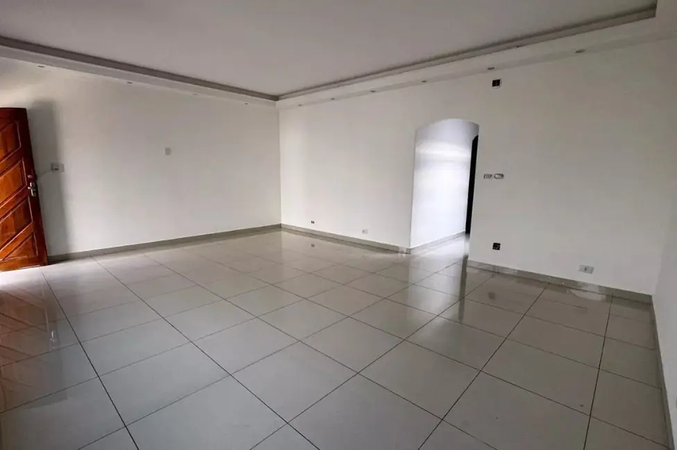 Foto 2 de Casa com 5 quartos à venda e para alugar, 350m2 em Vila Assunção, Santo Andre - SP
