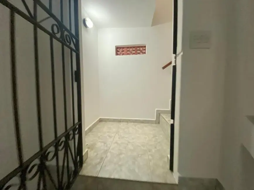 Foto 6 de Sobrado com 3 quartos para alugar, 142m2 em Vila Camilópolis, Santo Andre - SP