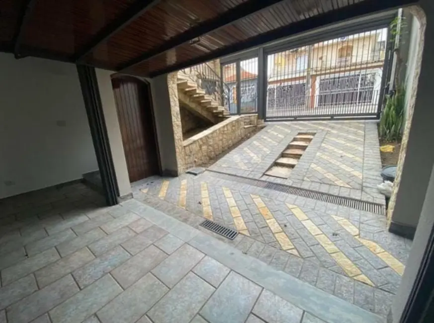 Foto 2 de Sobrado com 3 quartos para alugar, 142m2 em Vila Camilópolis, Santo Andre - SP