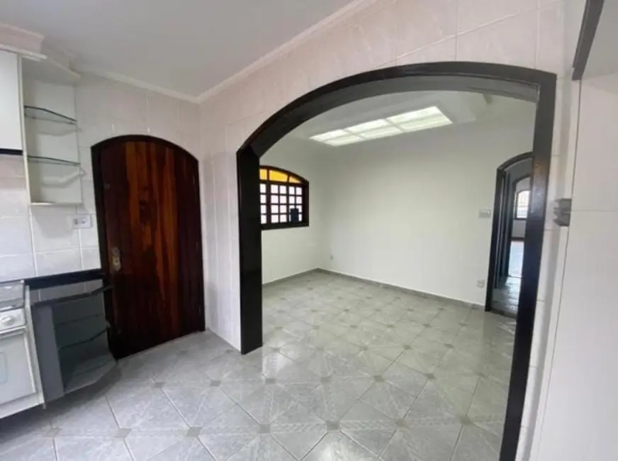 Foto 4 de Sobrado com 3 quartos para alugar, 142m2 em Vila Camilópolis, Santo Andre - SP