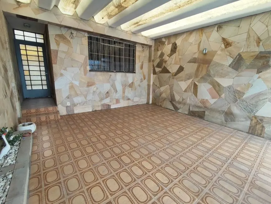 Foto 2 de Sobrado com 2 quartos para alugar, 100m2 em Campestre, Santo Andre - SP