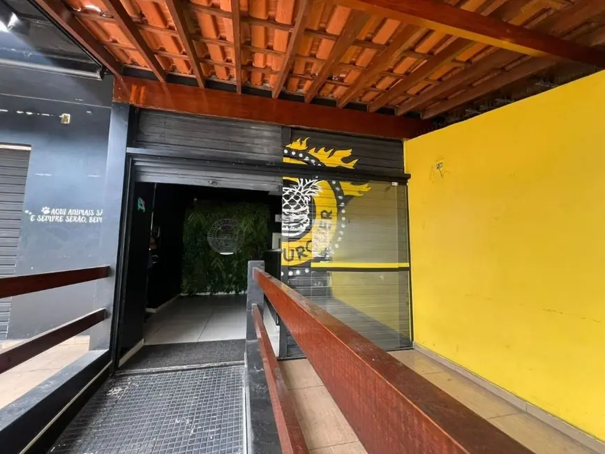 Foto 2 de Casa com 1 quarto à venda e para alugar, 250m2 em Campestre, Santo Andre - SP