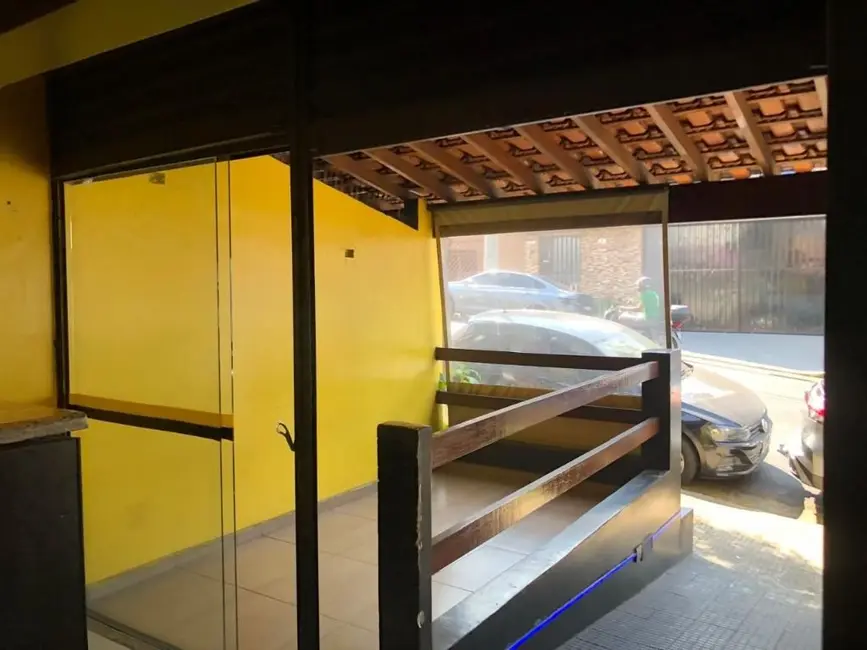 Foto 4 de Casa com 1 quarto à venda e para alugar, 250m2 em Campestre, Santo Andre - SP