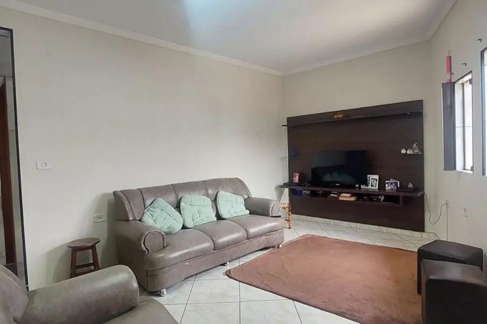 Foto 2 de Sobrado com 3 quartos à venda e para alugar, 250m2 em Jardim Las Vegas, Santo Andre - SP