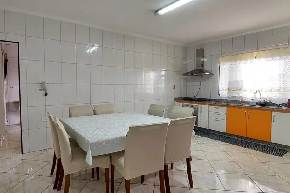 Foto 4 de Sobrado com 3 quartos à venda e para alugar, 250m2 em Jardim Las Vegas, Santo Andre - SP