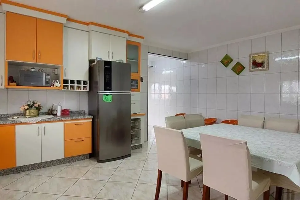 Foto 5 de Sobrado com 3 quartos à venda e para alugar, 250m2 em Jardim Las Vegas, Santo Andre - SP