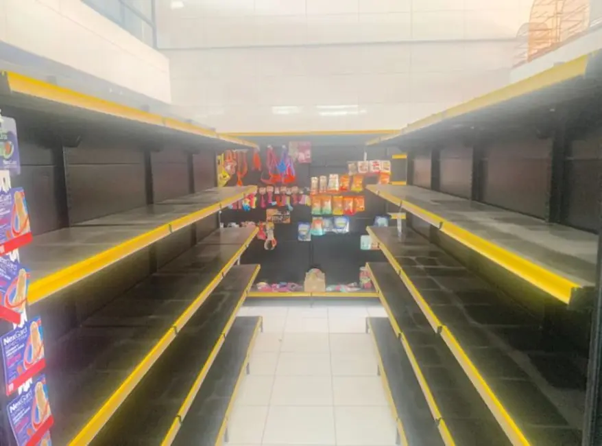 Foto 4 de Sala Comercial para alugar, 281m2 em Jardim Bom Pastor, Santo Andre - SP