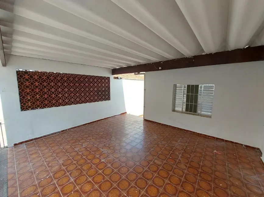 Foto 2 de Casa com 2 quartos para alugar, 125m2 em Vila Floresta, Santo Andre - SP