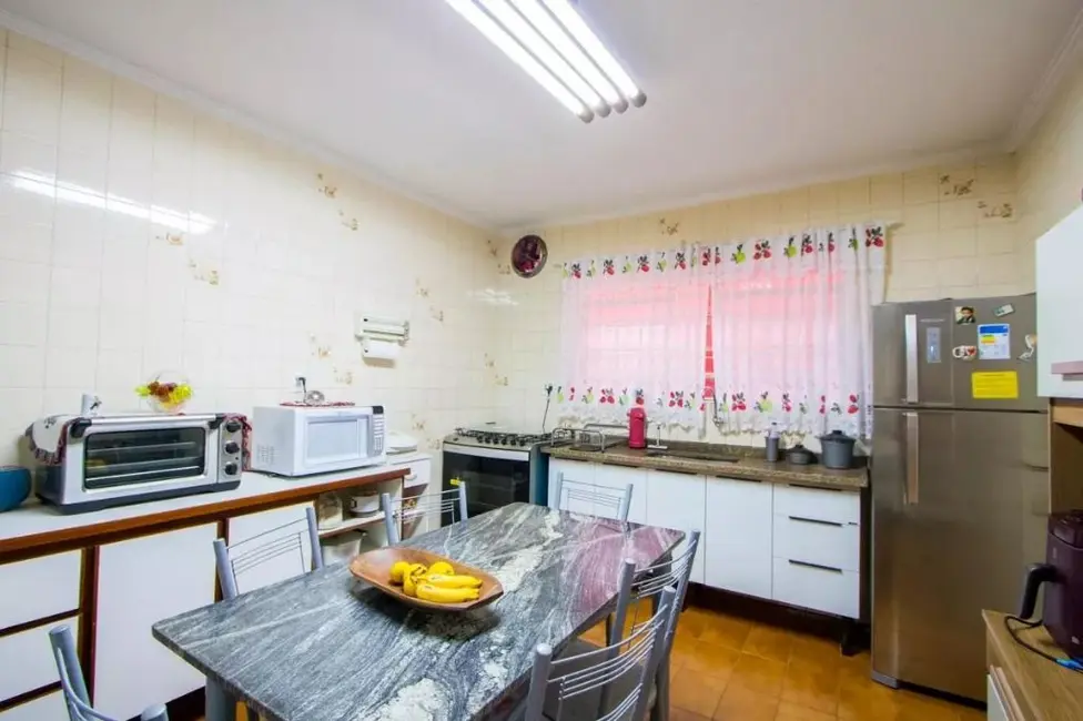 Foto 6 de Sobrado com 3 quartos para alugar, 321m2 em Vila Scarpelli, Santo Andre - SP