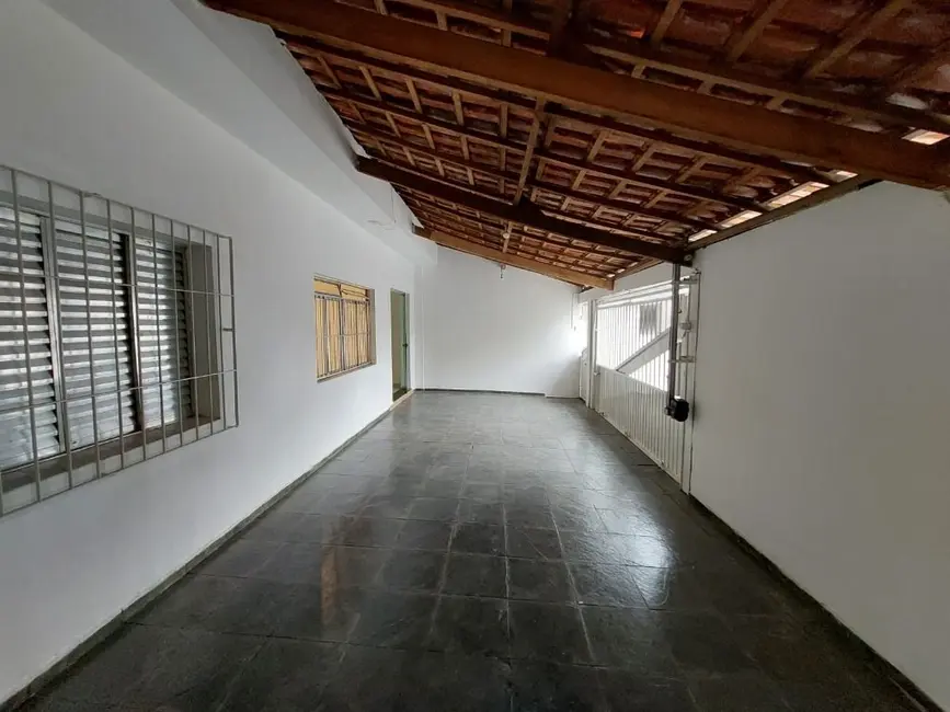 Casa com 3 quartos para alugar, 190m2 em Jardim Ocara, Santo Andre - SP - imagem 9 Foto 9 de Casa com 3 quartos para alugar, 190m2 em Jardim Ocara, Santo Andre - SP