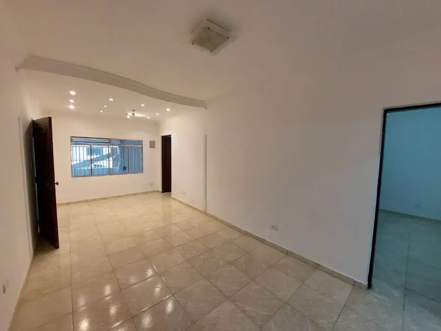 Casa com 3 quartos para alugar, 190m2 em Jardim Ocara, Santo Andre - SP - imagem 2 Foto 2 de Casa com 3 quartos para alugar, 190m2 em Jardim Ocara, Santo Andre - SP