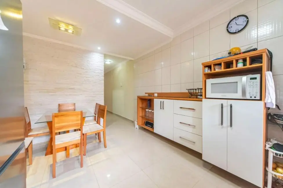 Sobrado com 3 quartos à venda, 191m2 em Jardim Alvorada, Santo Andre - SP - imagem 8 Foto 8 de Sobrado com 3 quartos à venda, 191m2 em Jardim Alvorada, Santo Andre - SP