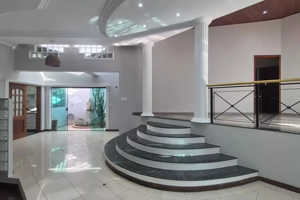 Foto 4 de Casa com 3 quartos para alugar, 410m2 em Campestre, Santo Andre - SP