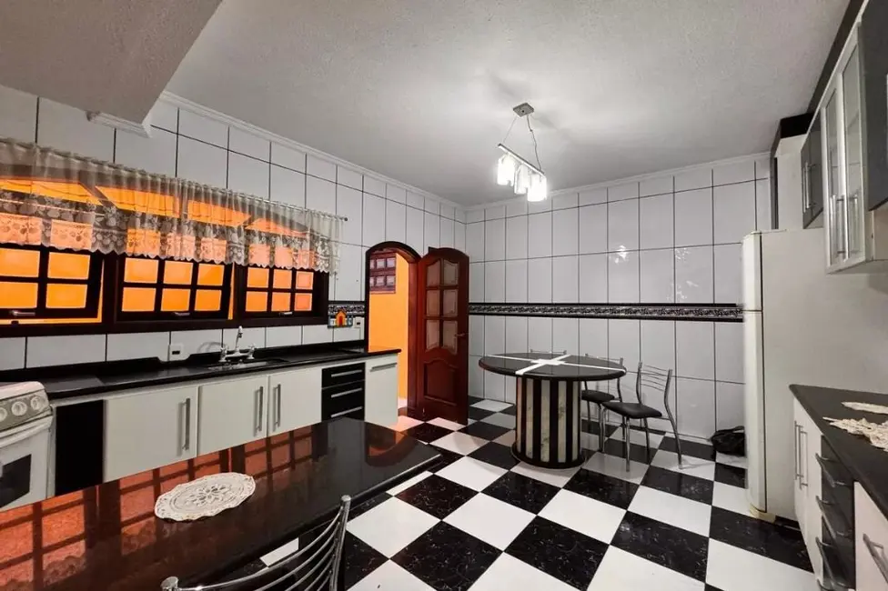 Foto 5 de Sobrado com 3 quartos para alugar, 192m2 em Vila Eldízia, Santo Andre - SP