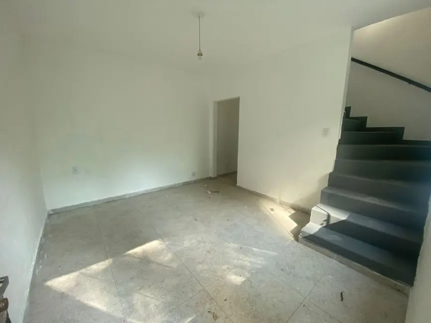 Sobrado com 2 quartos para alugar, 101m2 em Centro, Santo Andre - SP - imagem 2 Foto 2 de Sobrado com 2 quartos para alugar, 101m2 em Centro, Santo Andre - SP