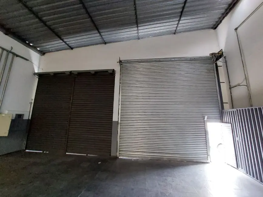 Armazém / Galpão para alugar, 317m2 em Jardim Ocara, Santo Andre - SP - imagem 2 Foto 2 de Armazém / Galpão para alugar, 317m2 em Jardim Ocara, Santo Andre - SP