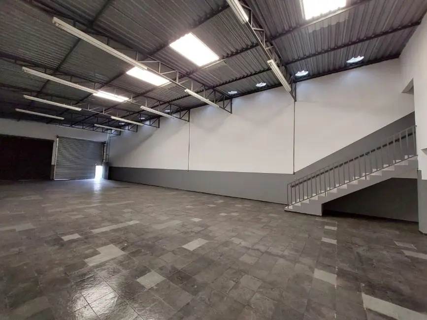 Armazém / Galpão para alugar, 317m2 em Jardim Ocara, Santo Andre - SP - imagem 6 Foto 6 de Armazém / Galpão para alugar, 317m2 em Jardim Ocara, Santo Andre - SP