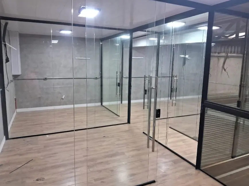 Armazém / Galpão para alugar, 638m2 em Jardim, Santo Andre - SP - imagem 8 Foto 8 de Armazém / Galpão para alugar, 638m2 em Jardim, Santo Andre - SP