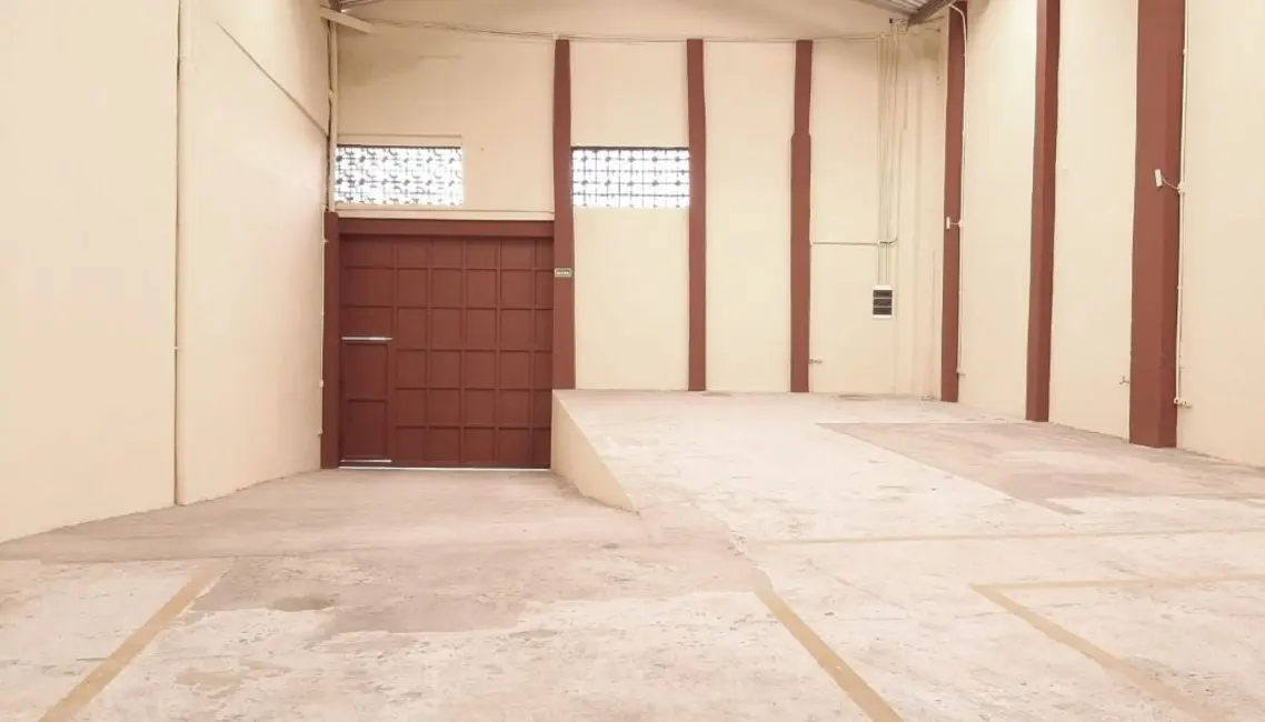 Foto 4 de Armazém / Galpão à venda e para alugar, 1755m2 em Jardim Santo Antônio, Santo Andre - SP