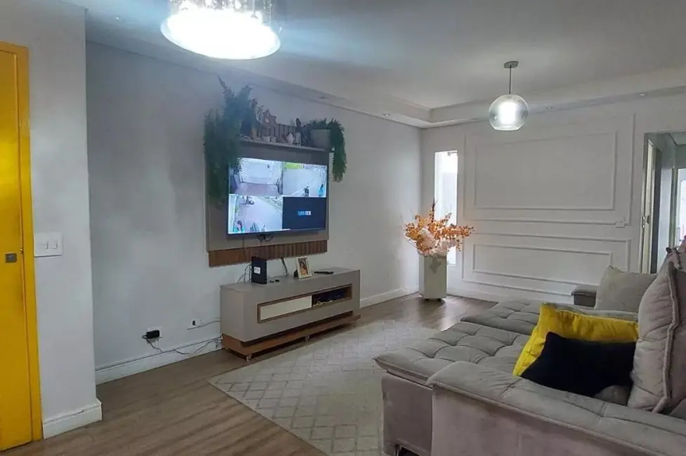 Foto 2 de Sobrado com 3 quartos à venda, 141m2 em Vila Pires, Santo Andre - SP