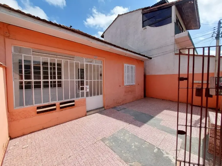 Foto 1 de Casa com 3 quartos para alugar, 150m2 em Jardim Bom Pastor, Santo Andre - SP