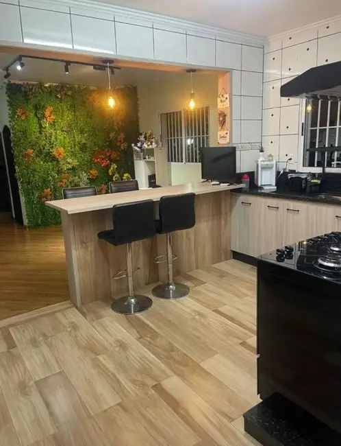 Sobrado com 4 quartos à venda, 155m2 em Jardim Las Vegas, Santo Andre - SP - imagem 8 Foto 8 de Sobrado com 4 quartos à venda, 155m2 em Jardim Las Vegas, Santo Andre - SP