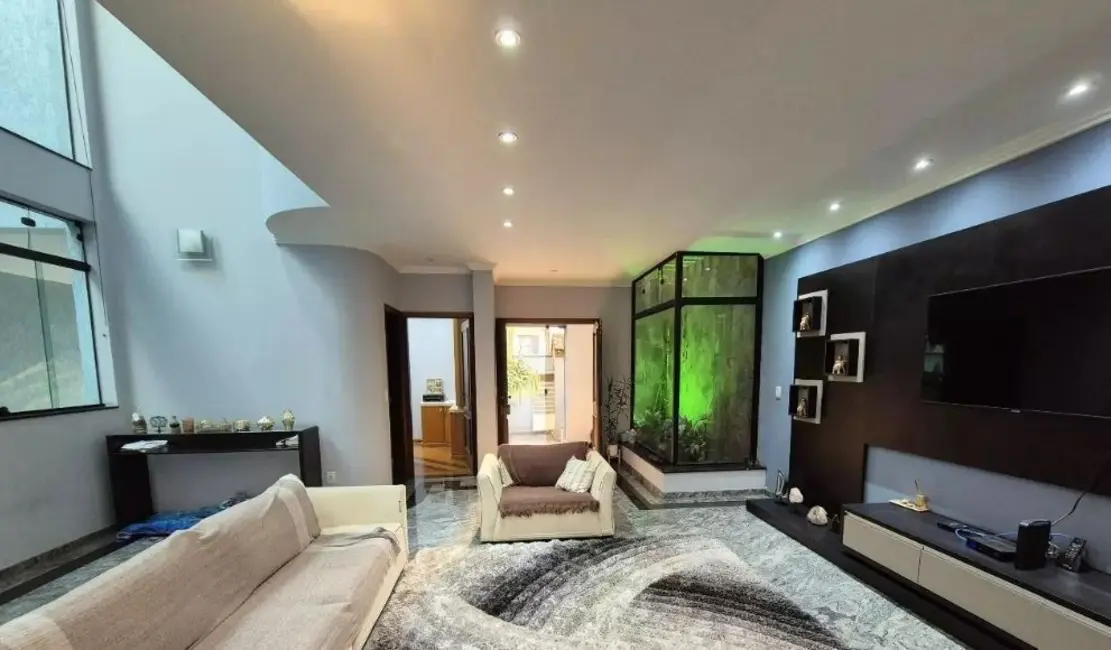 Foto 2 de Sobrado com 6 quartos à venda, 400m2 em Vila Alzira, Santo Andre - SP