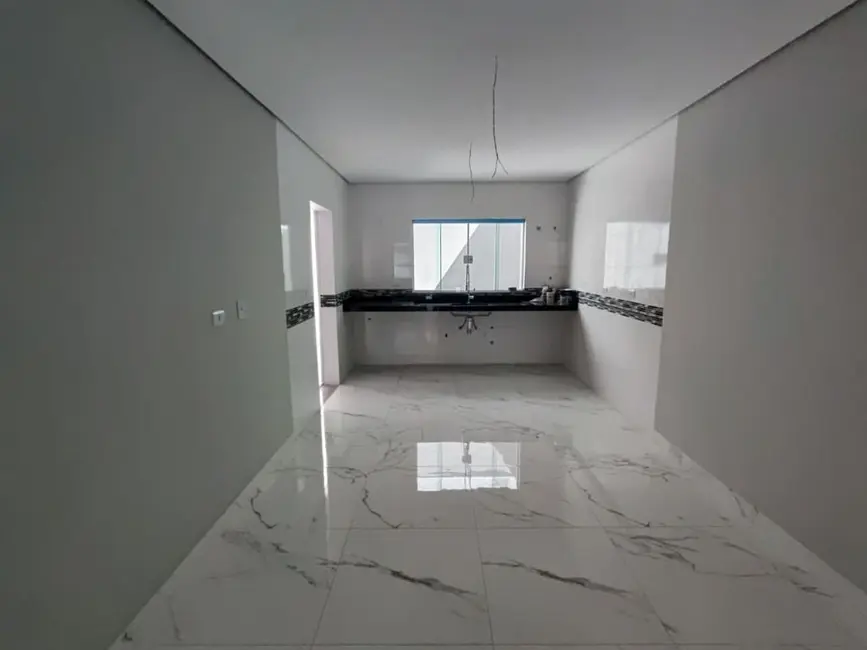 Foto 2 de Sobrado com 3 quartos à venda, 126m2 em Vila Scarpelli, Santo Andre - SP