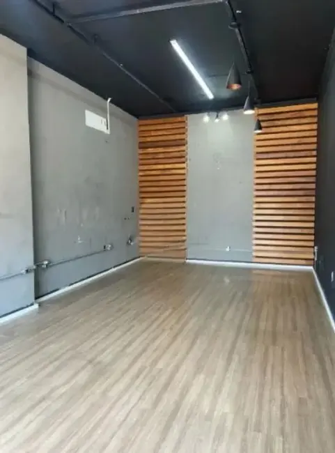 Foto 4 de Sala Comercial para alugar, 45m2 em Vila Gilda, Santo Andre - SP