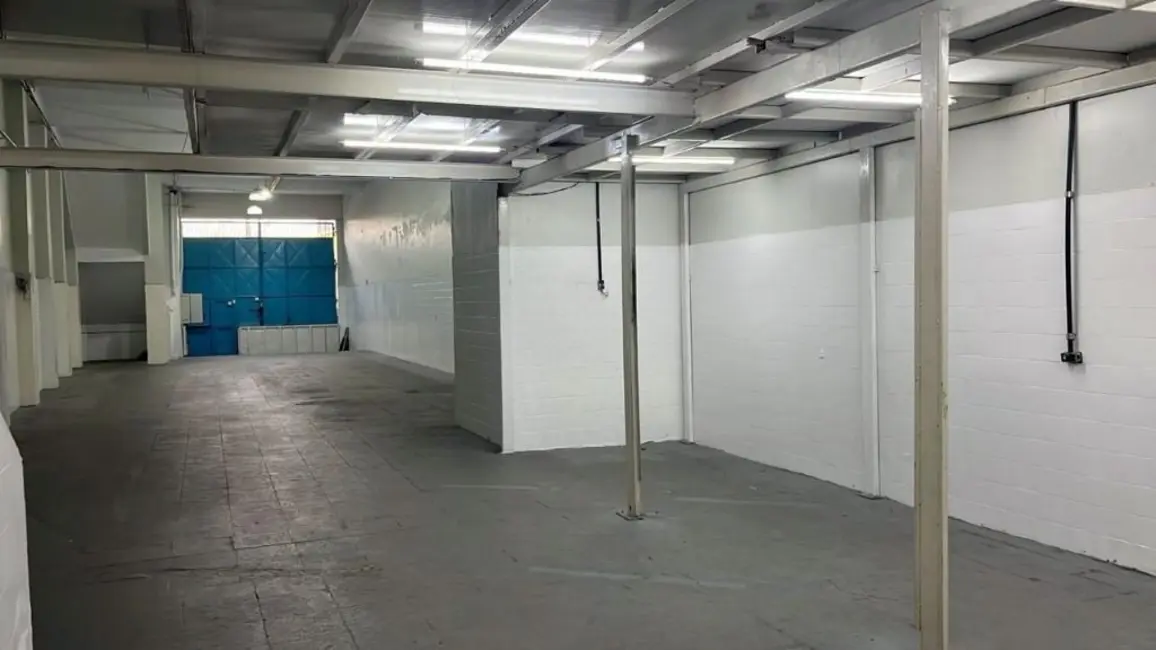 Foto 1 de Armazém / Galpão para alugar, 266m2 em Utinga, Santo Andre - SP