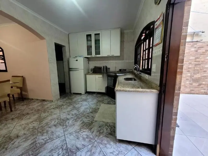 Foto 8 de Sobrado com 3 quartos à venda, 126m2 em Vila Scarpelli, Santo Andre - SP