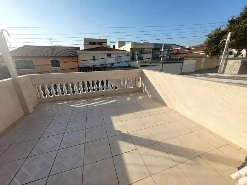Foto 1 de Sobrado com 3 quartos à venda, 126m2 em Vila Scarpelli, Santo Andre - SP