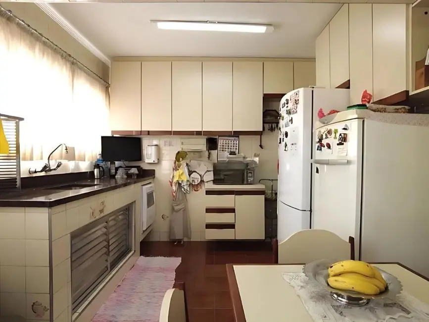 Foto 2 de Sobrado com 3 quartos à venda e para alugar, 144m2 em Vila Eldízia, Santo Andre - SP