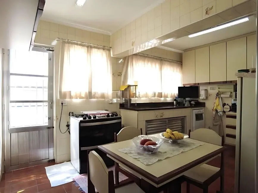 Foto 3 de Sobrado com 3 quartos à venda e para alugar, 144m2 em Vila Eldízia, Santo Andre - SP