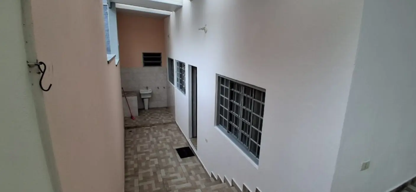 Foto 6 de Casa com 1 quarto para alugar, 50m2 em Vila Eldízia, Santo Andre - SP