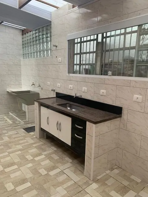 Foto 4 de Casa com 1 quarto para alugar, 50m2 em Vila Eldízia, Santo Andre - SP