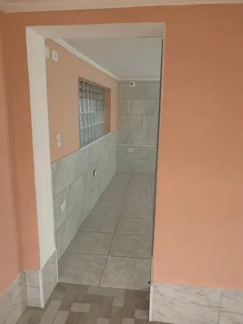 Foto 6 de Casa com 1 quarto para alugar, 50m2 em Vila Eldízia, Santo Andre - SP