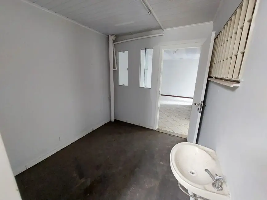 Foto 5 de Casa com 1 quarto para alugar, 344m2 em Vila Bastos, Santo Andre - SP