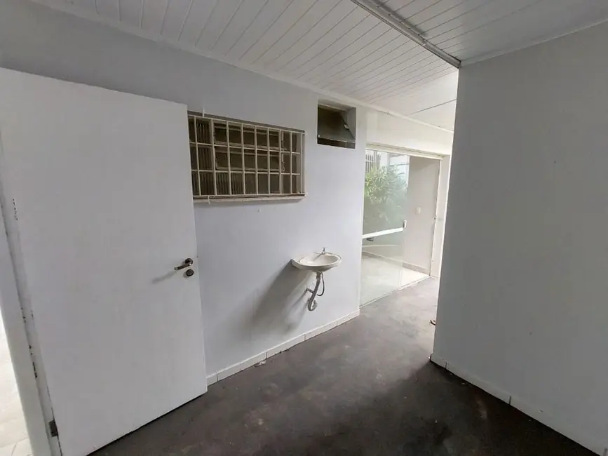 Foto 6 de Casa com 1 quarto para alugar, 344m2 em Vila Bastos, Santo Andre - SP